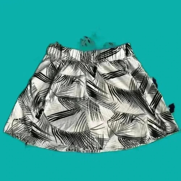 T for Talbots Grey/Black Palm Tree Print Athletic Skort Sz. SP - Picture 2 of 11